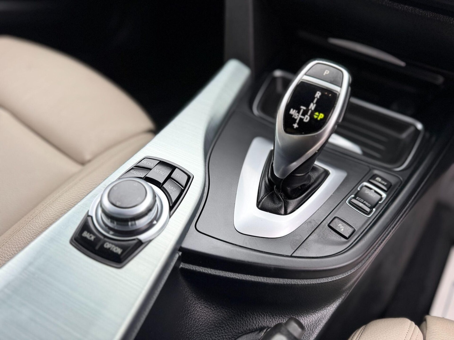 Used BMW 3 Series 2015 for sale - 77952100: Photo 32