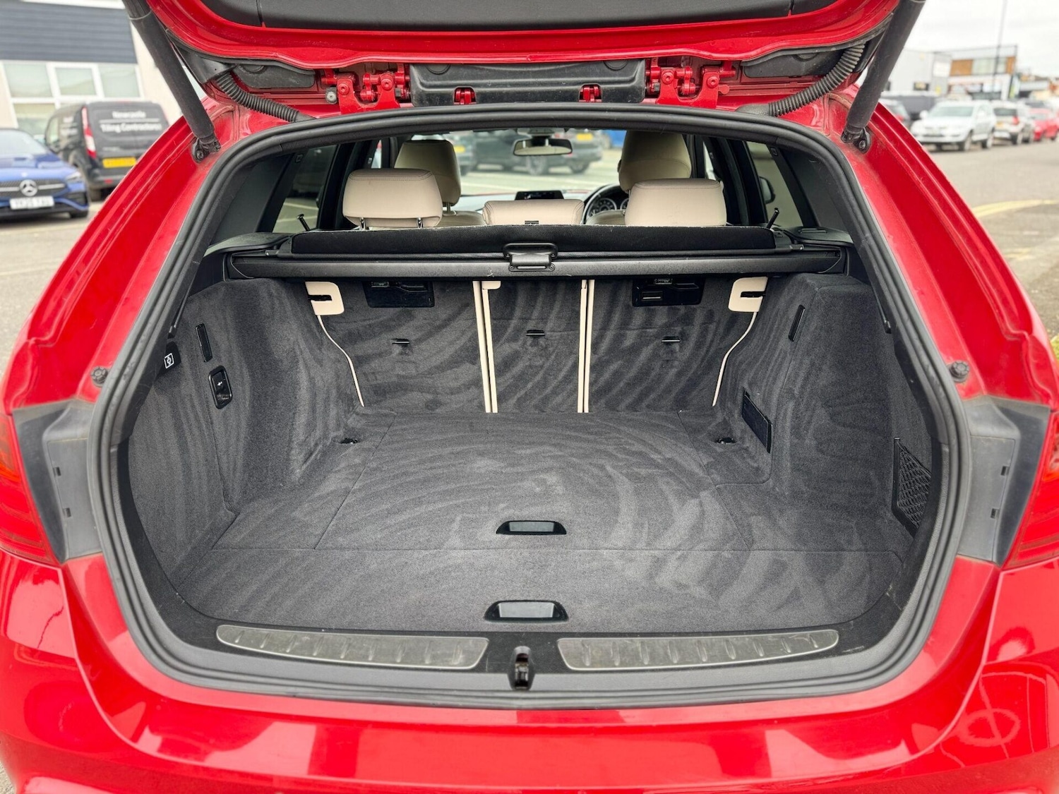 Used BMW 3 Series 2015 for sale - 77952100: Photo 46