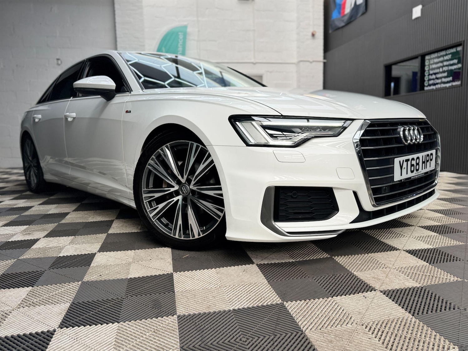 Used Audi A6 Saloon for sale - 77768160: Photo 5