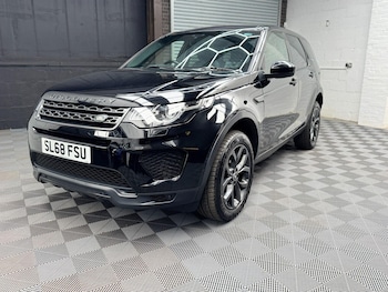 Used Land Rover Discovery Sport 2018 for sale - 78655881: Photo