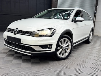 Used Volkswagen Golf 2016 for sale - 79583944: Photo