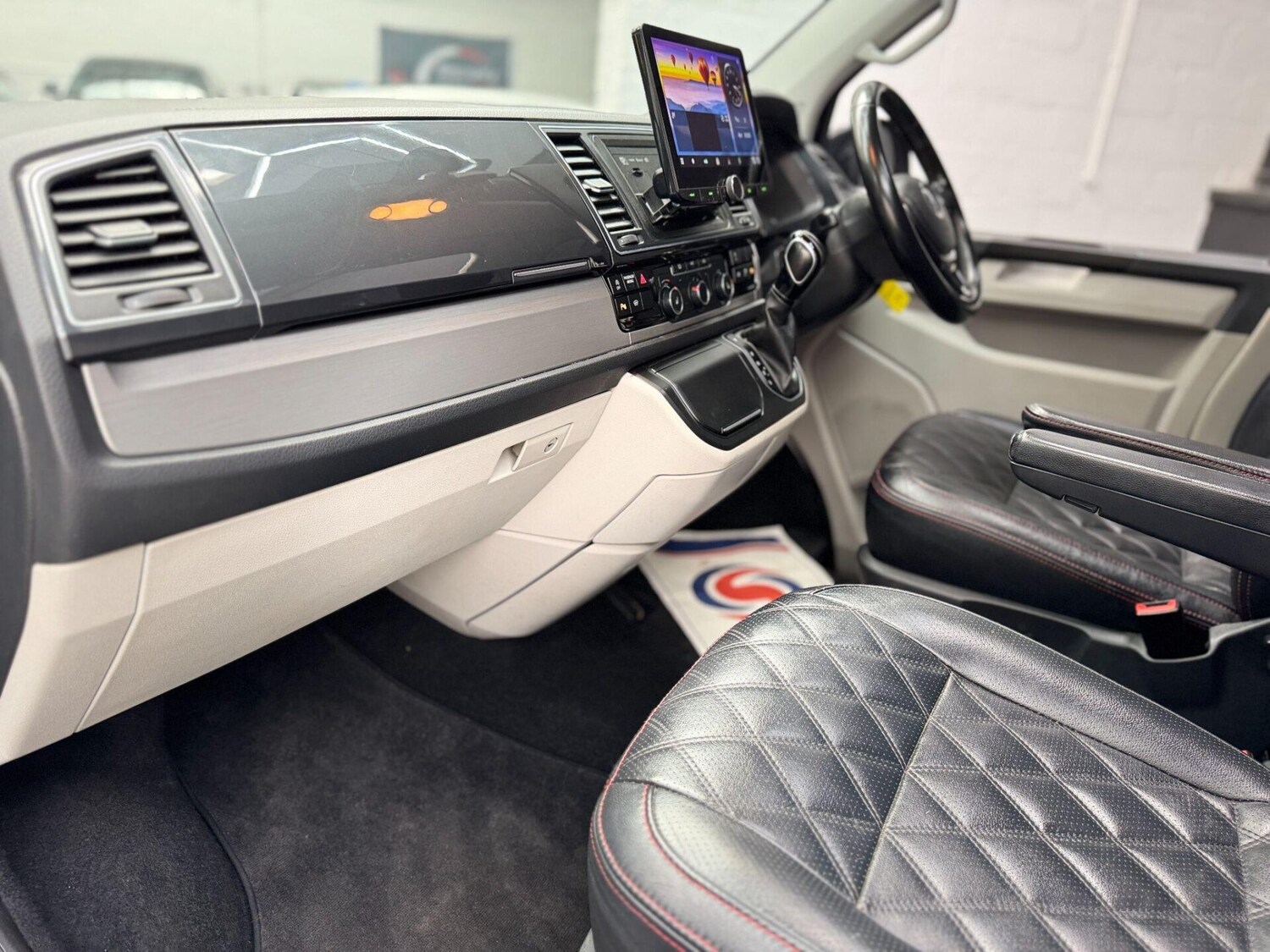 Used Volkswagen Transporter 2019 for sale - 78111885: Photo 34