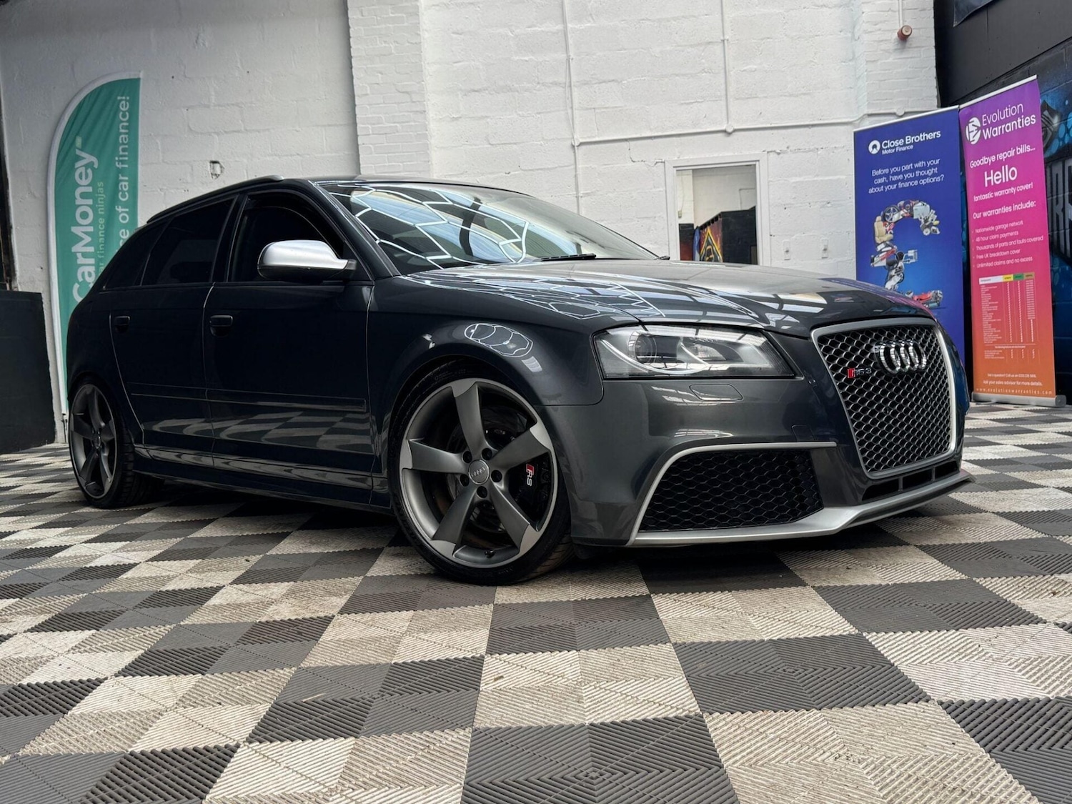Used Audi RS3 2011 for sale - 77878016: Photo 11