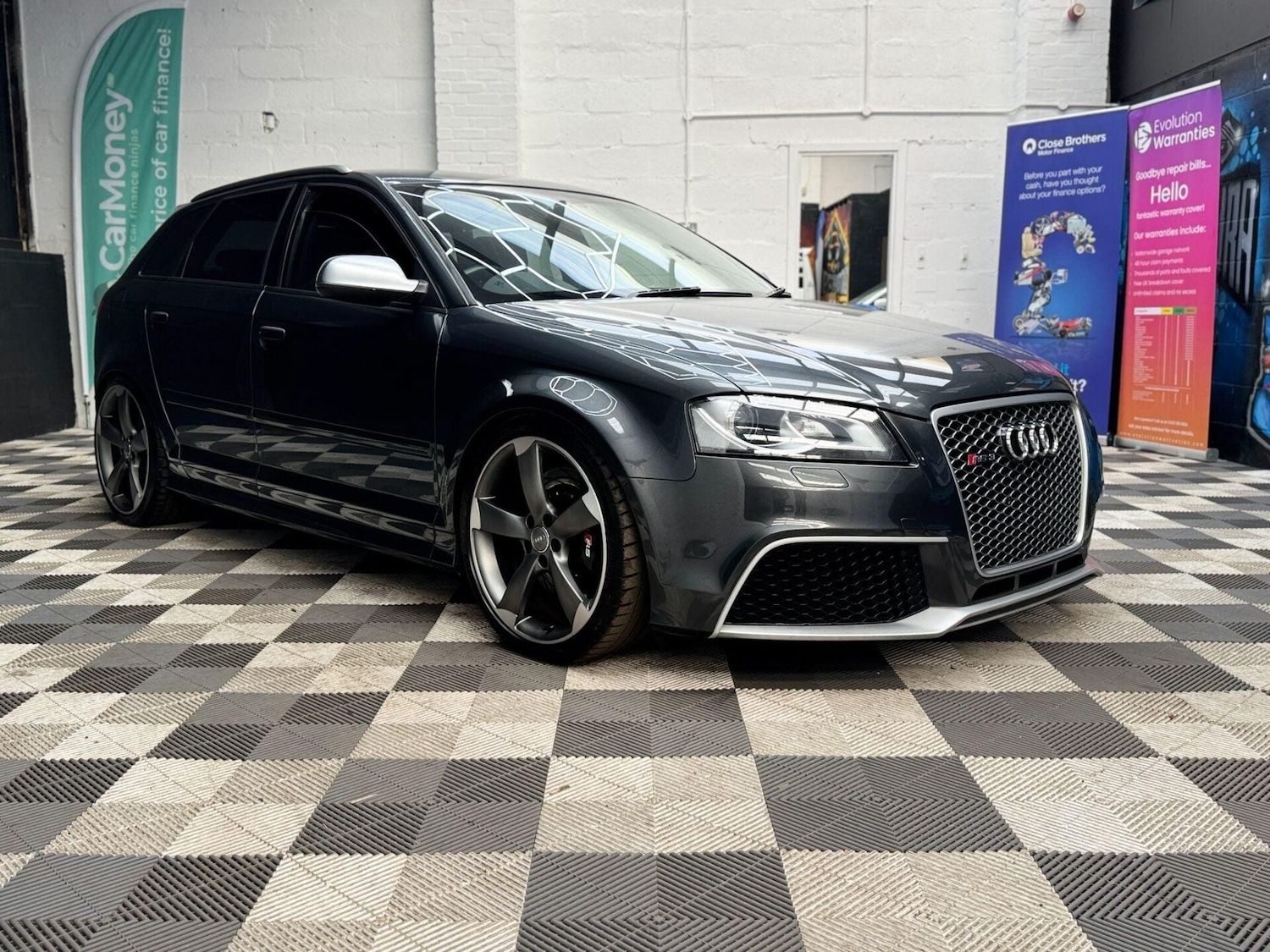 Used Audi RS3 2011 for sale - 77878016: Photo 5