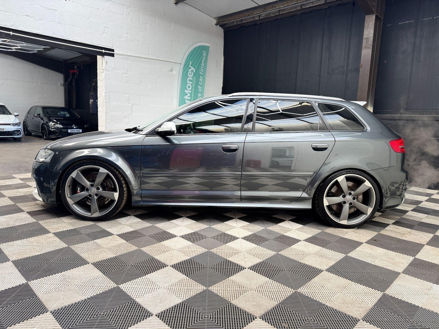 Used Audi RS3 2011 for sale - 77611637: Photo 19