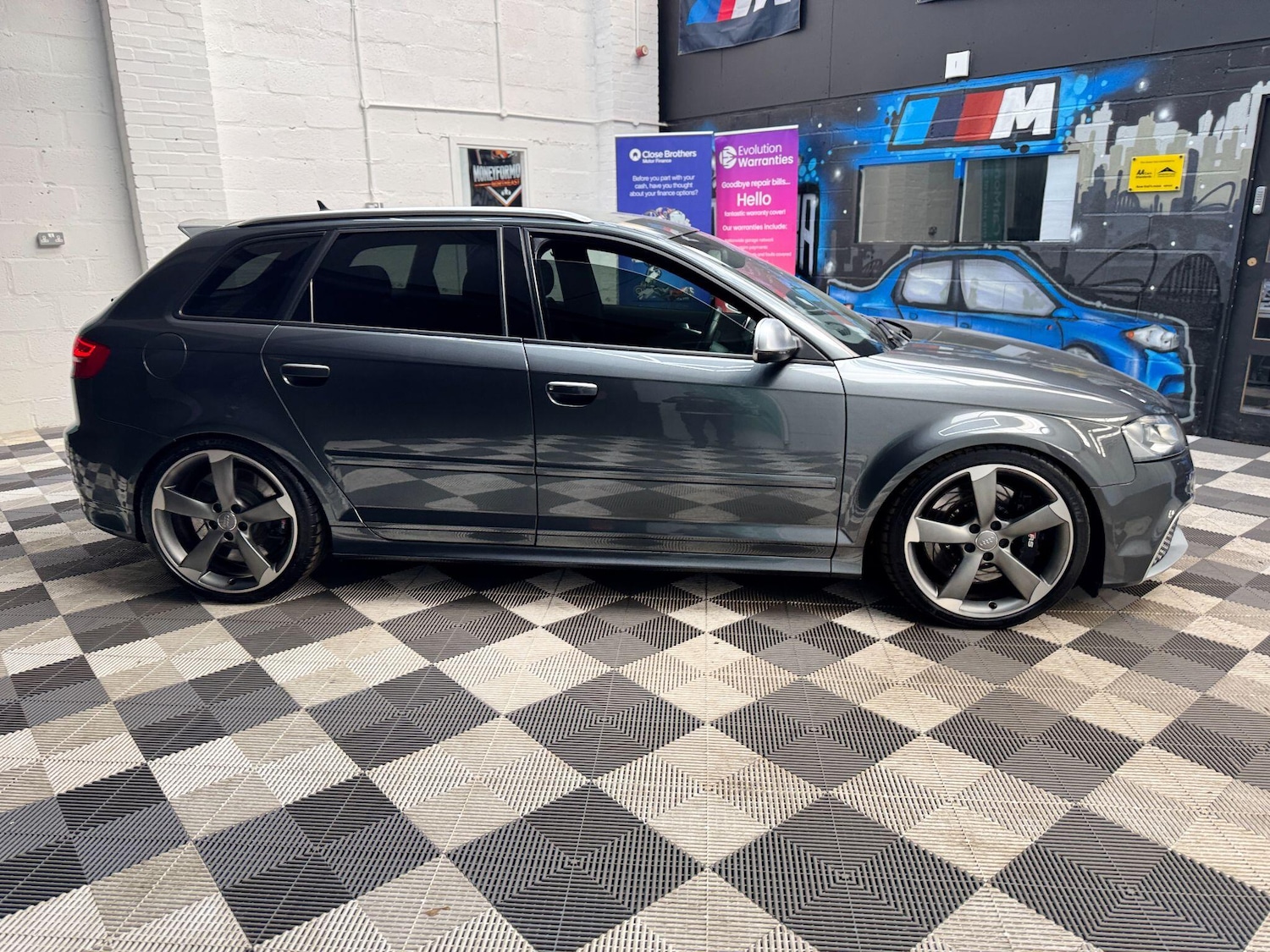 Used Audi RS3 2011 for sale - 77611637: Photo 23