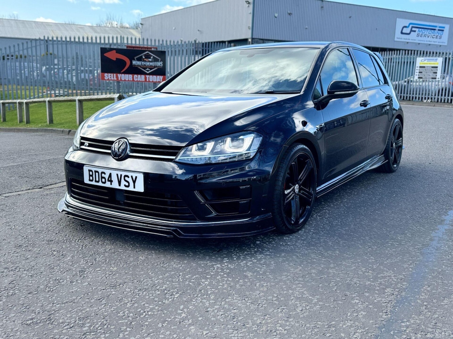 Used Volkswagen Golf 2014 for sale - 77902665: Photo 3