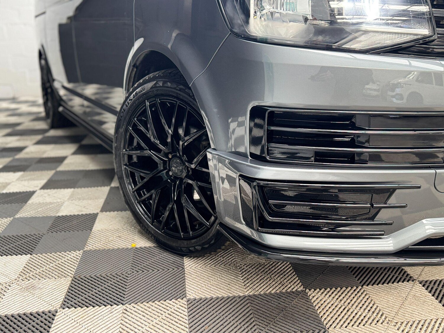 Used Volkswagen Transporter Shuttle for sale - 77807886: Photo 44