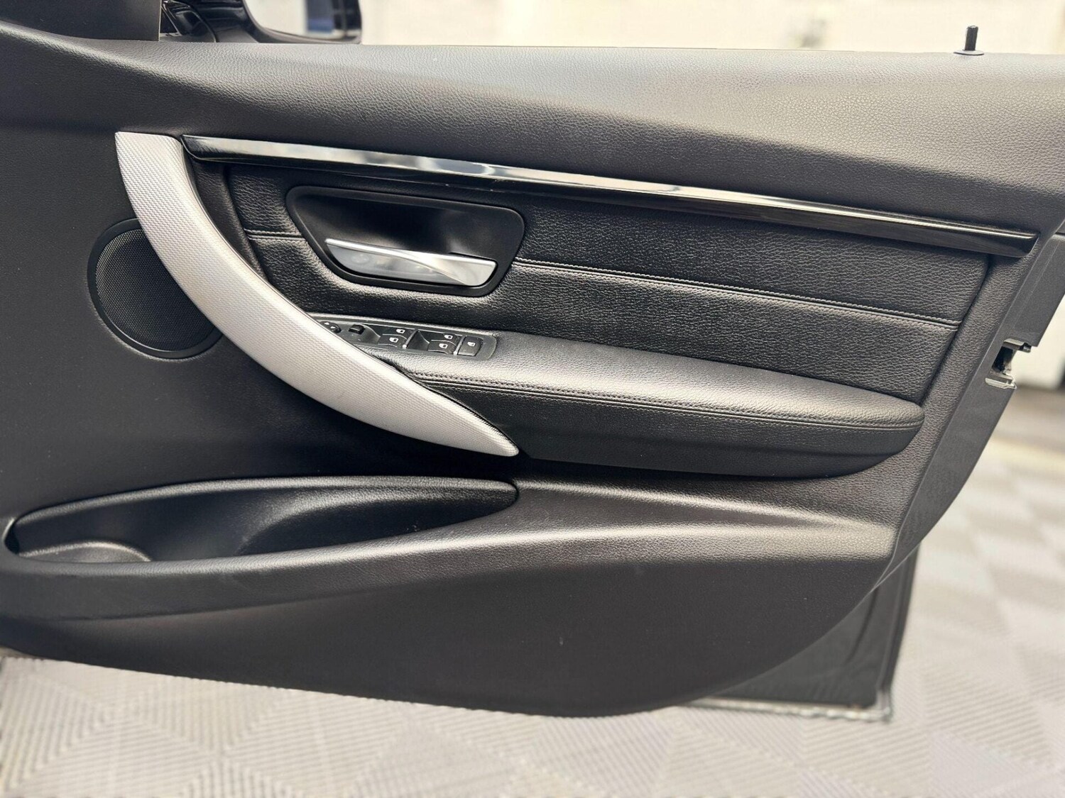 Used BMW 3 Series 2017 for sale - 78164611: Photo 35