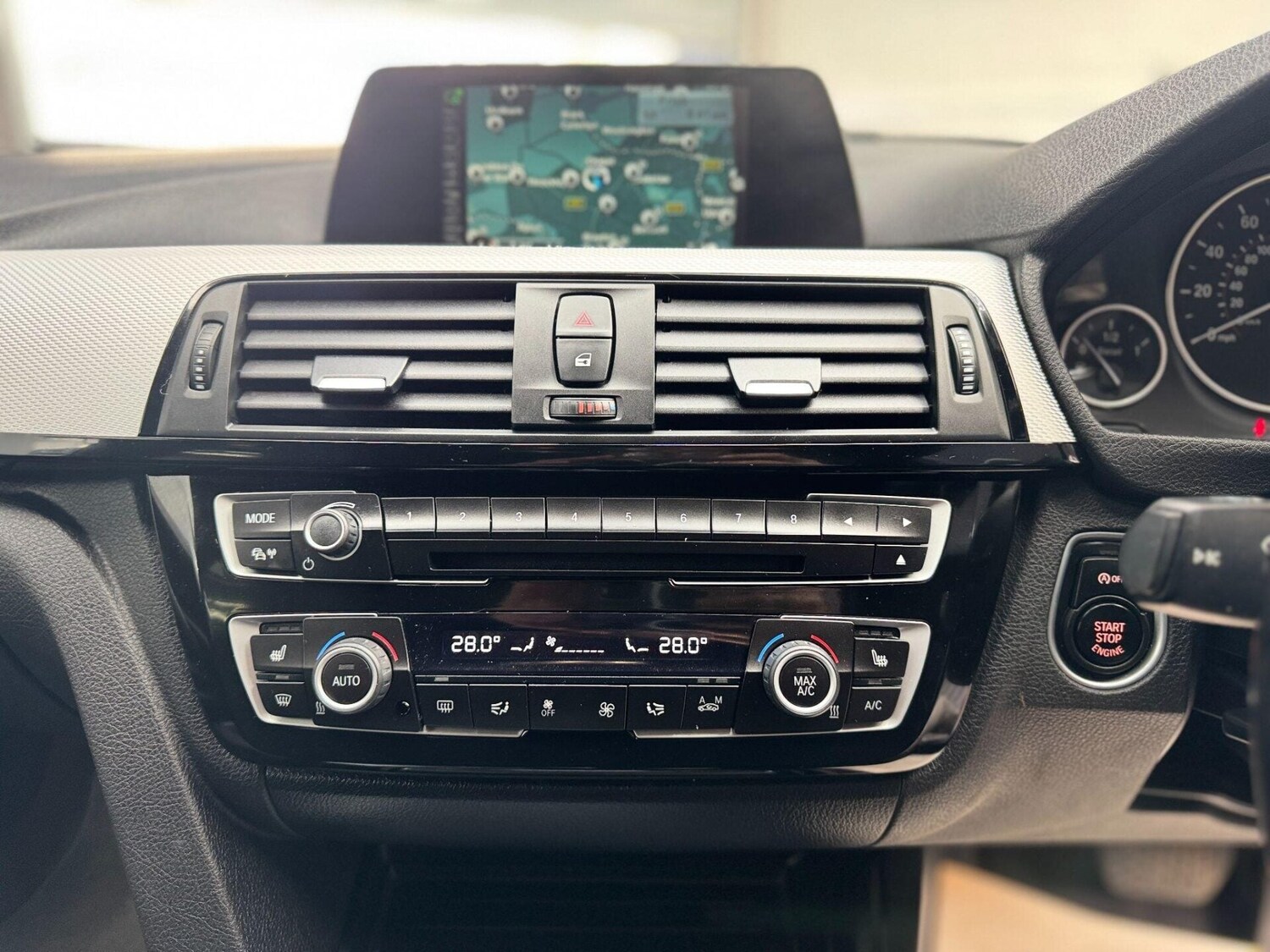 Used BMW 3 Series 2017 for sale - 78164611: Photo 40