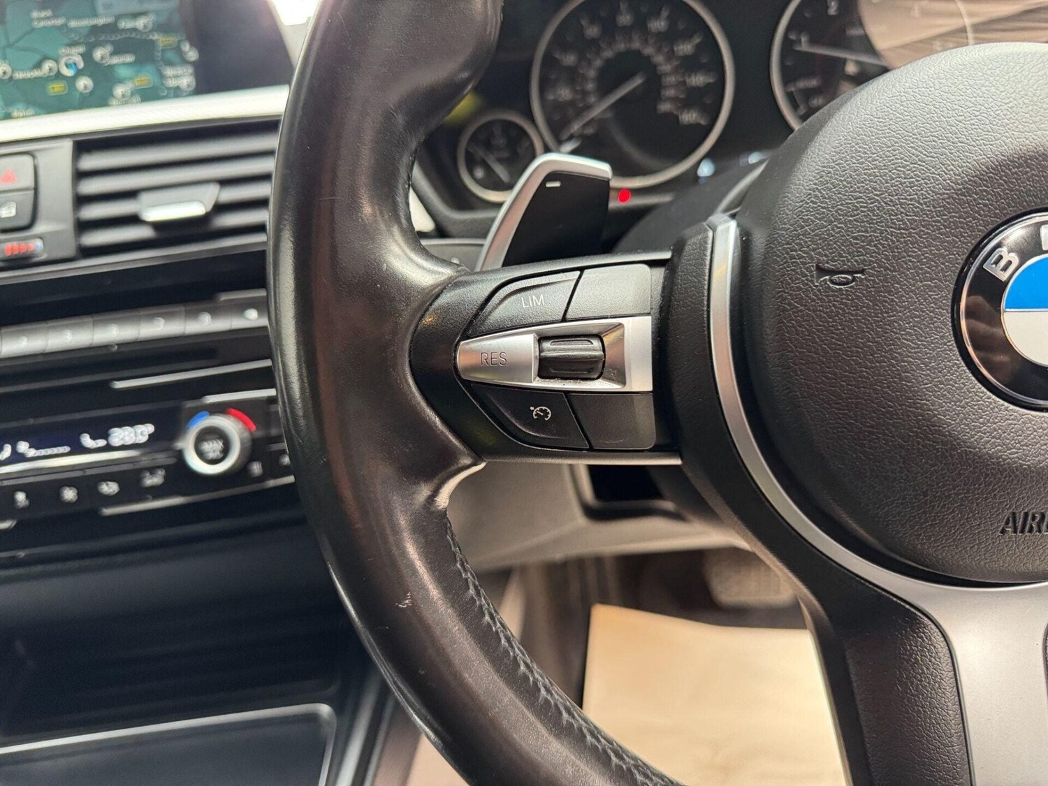 Used BMW 3 Series 2017 for sale - 78164611: Photo 45