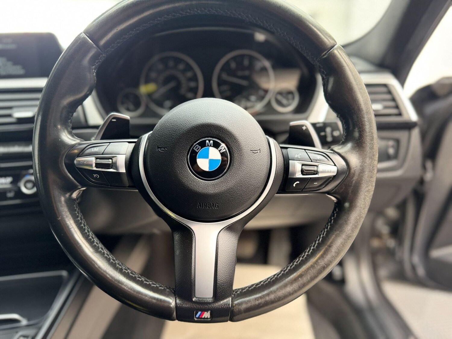 Used BMW 3 Series 2017 for sale - 78164611: Photo 46