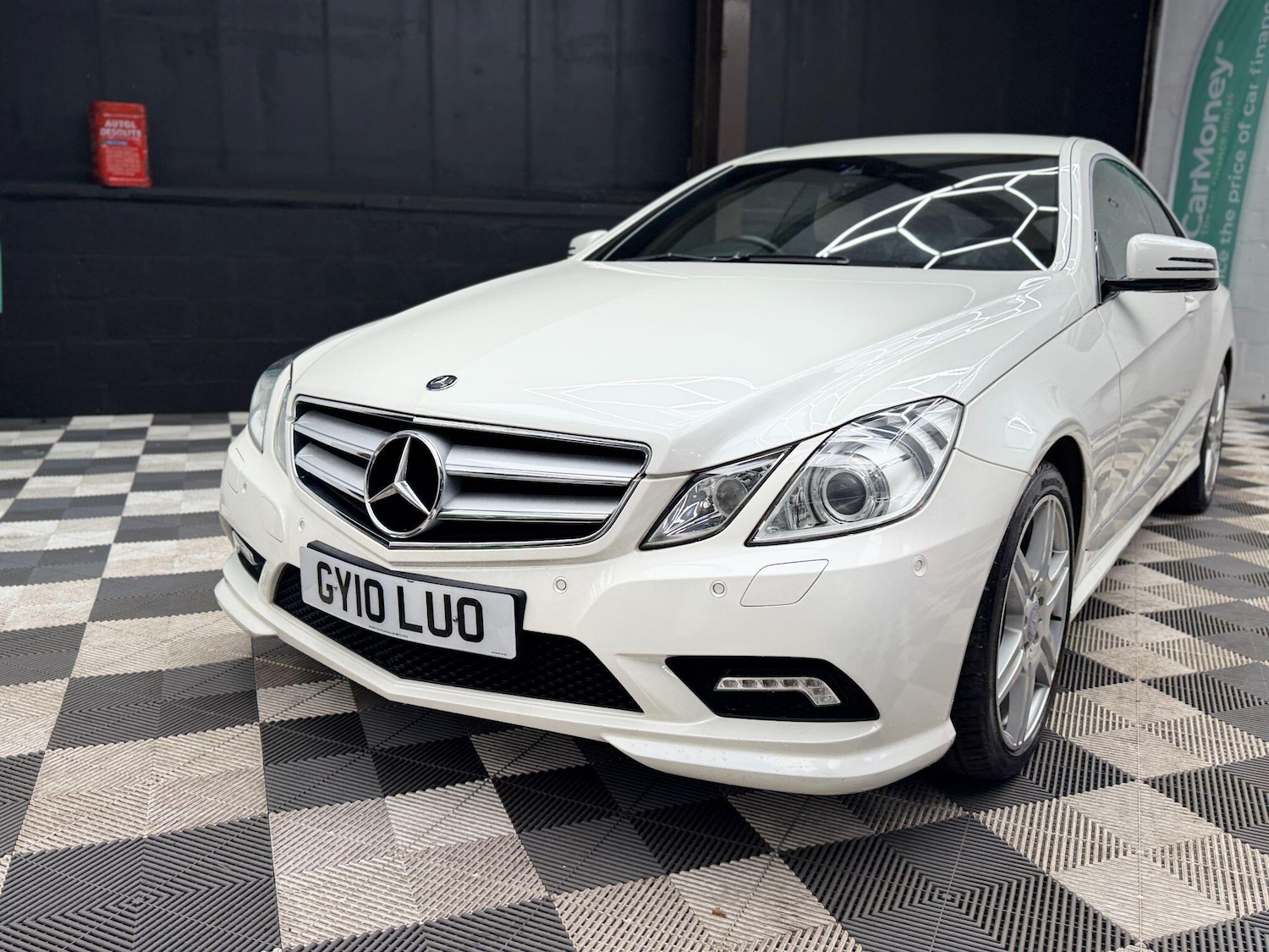Used Mercedes-Benz E Class 2010 for sale - 77612395: Photo 12