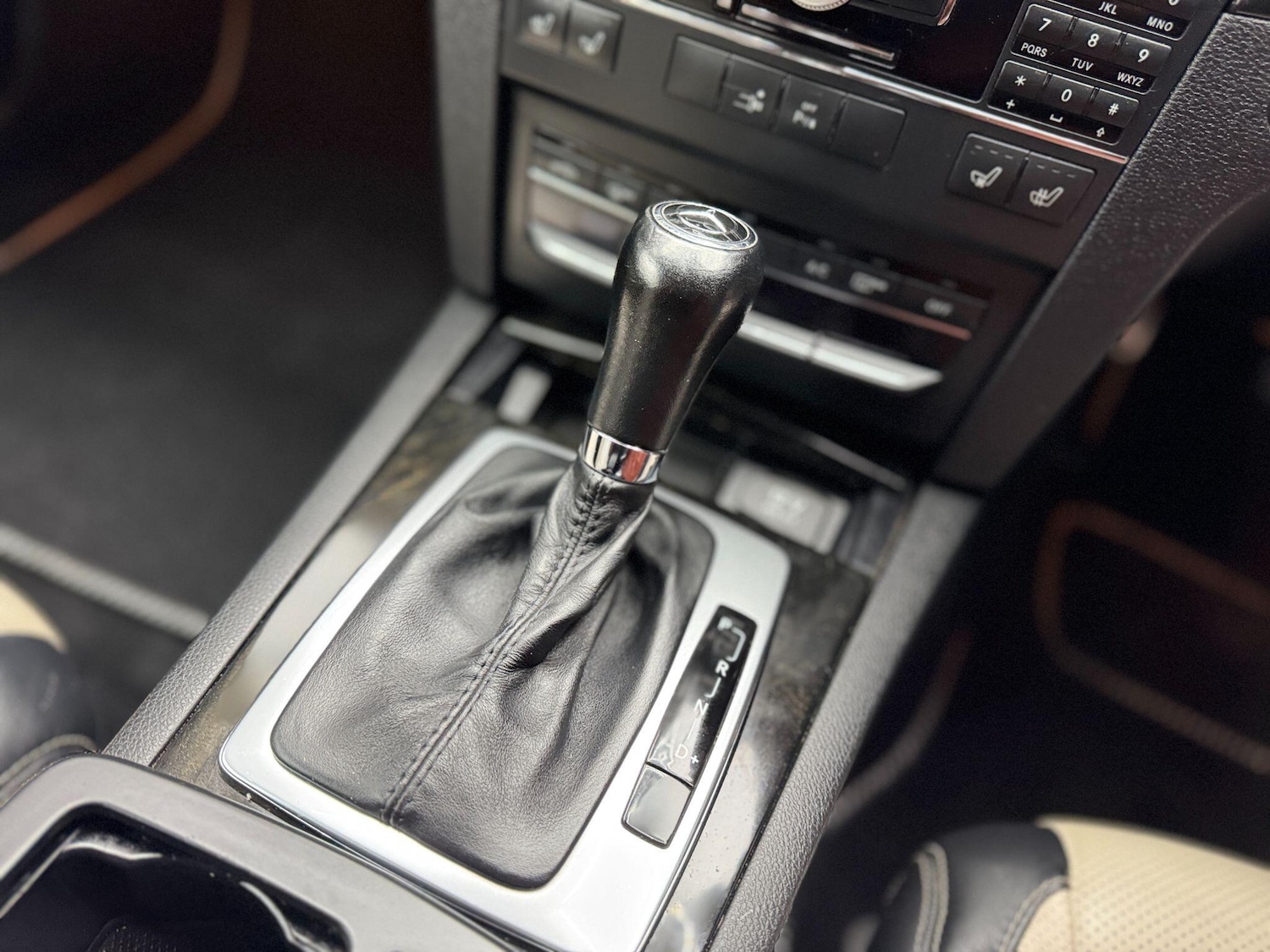 Used Mercedes-Benz E Class 2010 for sale - 77612395: Photo 17