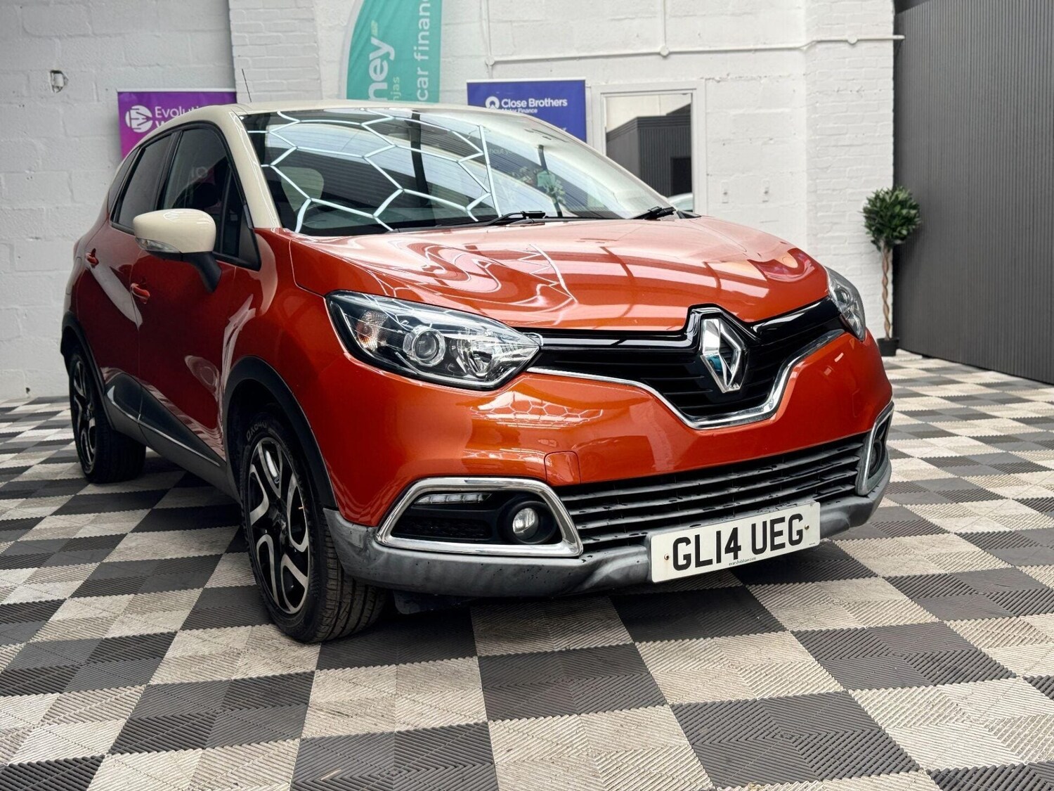Used Renault Captur 2014 for sale - 77878055: Photo 10