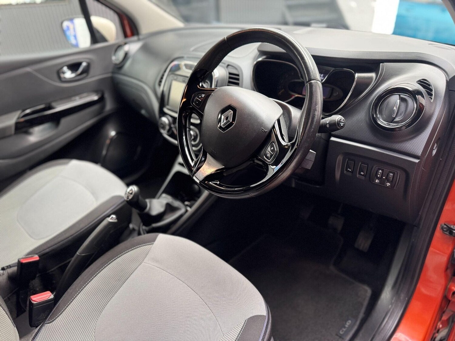 Used Renault Captur 2014 for sale - 77878055: Photo 56
