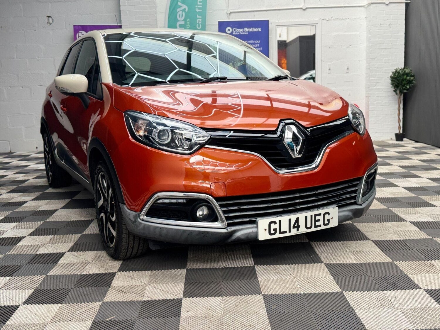 Used Renault Captur 2014 for sale - 77878055: Photo 6