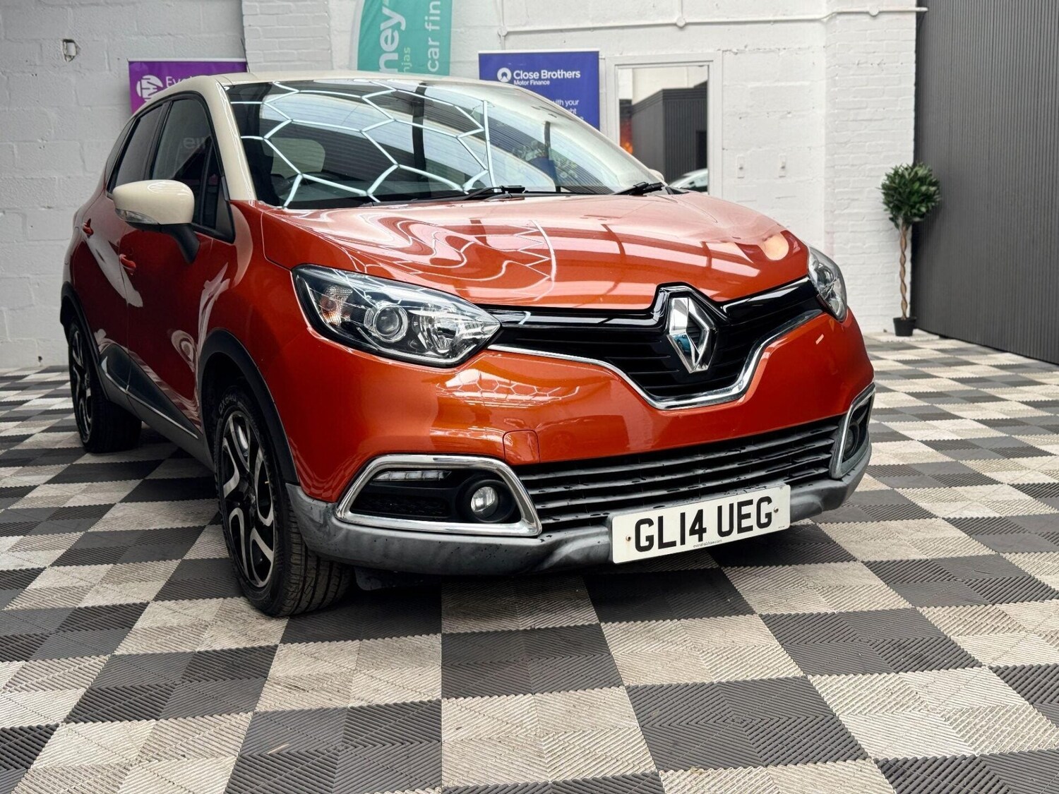 Used Renault Captur 2014 for sale - 77878055: Photo 9