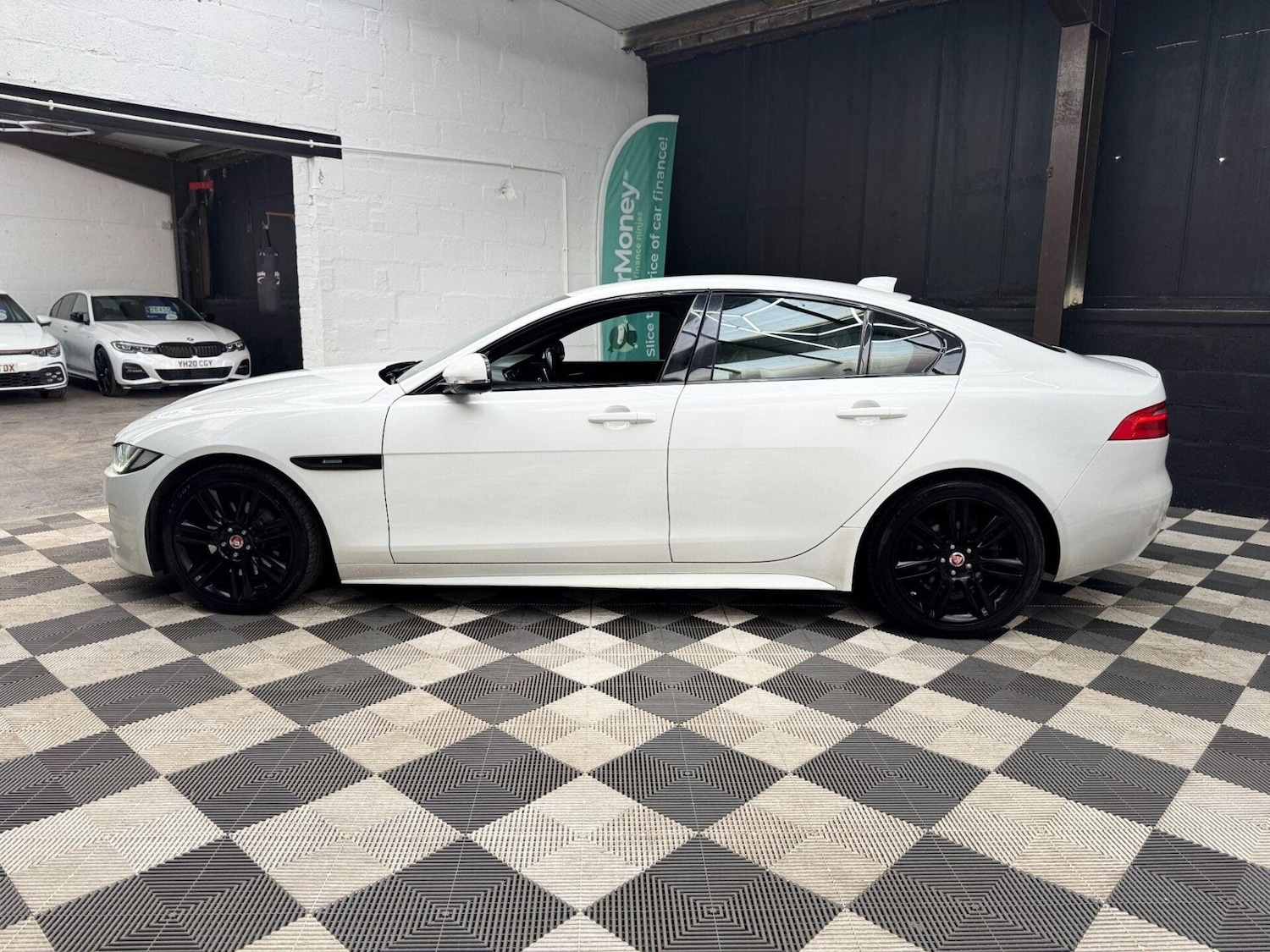Used Jaguar XE 2018 for sale - 77878056: Photo 23