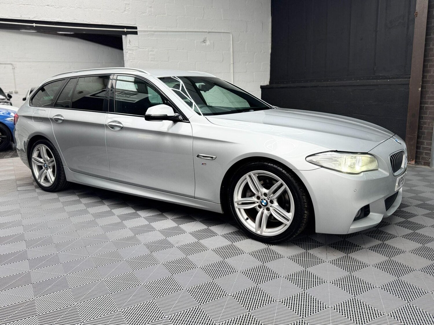 Used BMW 5 Series 2014 for sale - 78015932: Photo 10