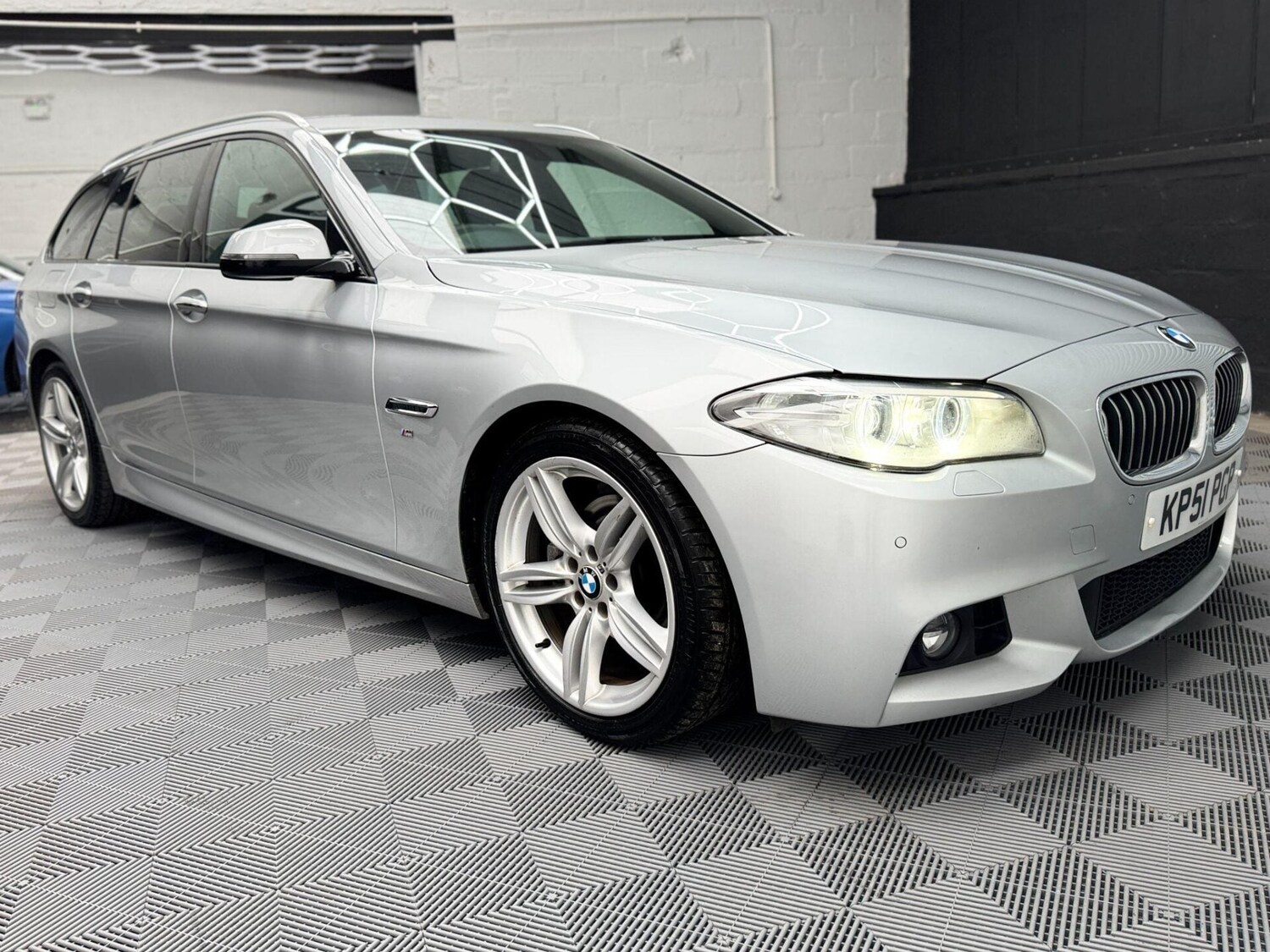Used BMW 5 Series 2014 for sale - 78015932: Photo 11