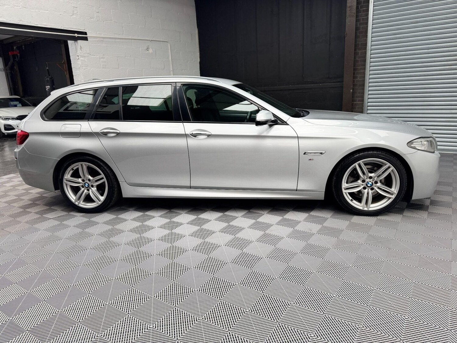 Used BMW 5 Series 2014 for sale - 78015932: Photo 25