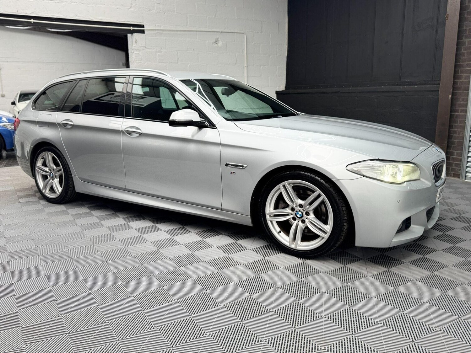 Used BMW 5 Series 2014 for sale - 78015932: Photo 9