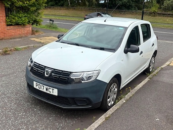 Used Dacia Sandero 2017 for sale - 79617081: Photo