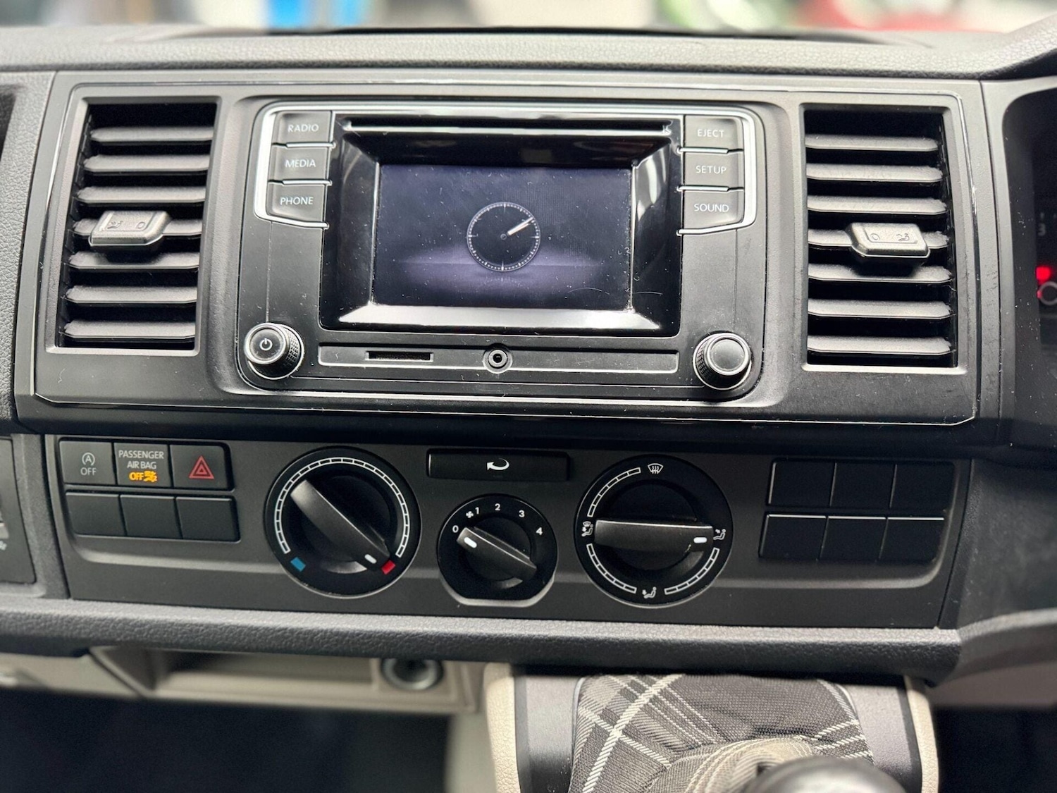 Used Volkswagen Transporter 2017 for sale - 77878044: Photo 28