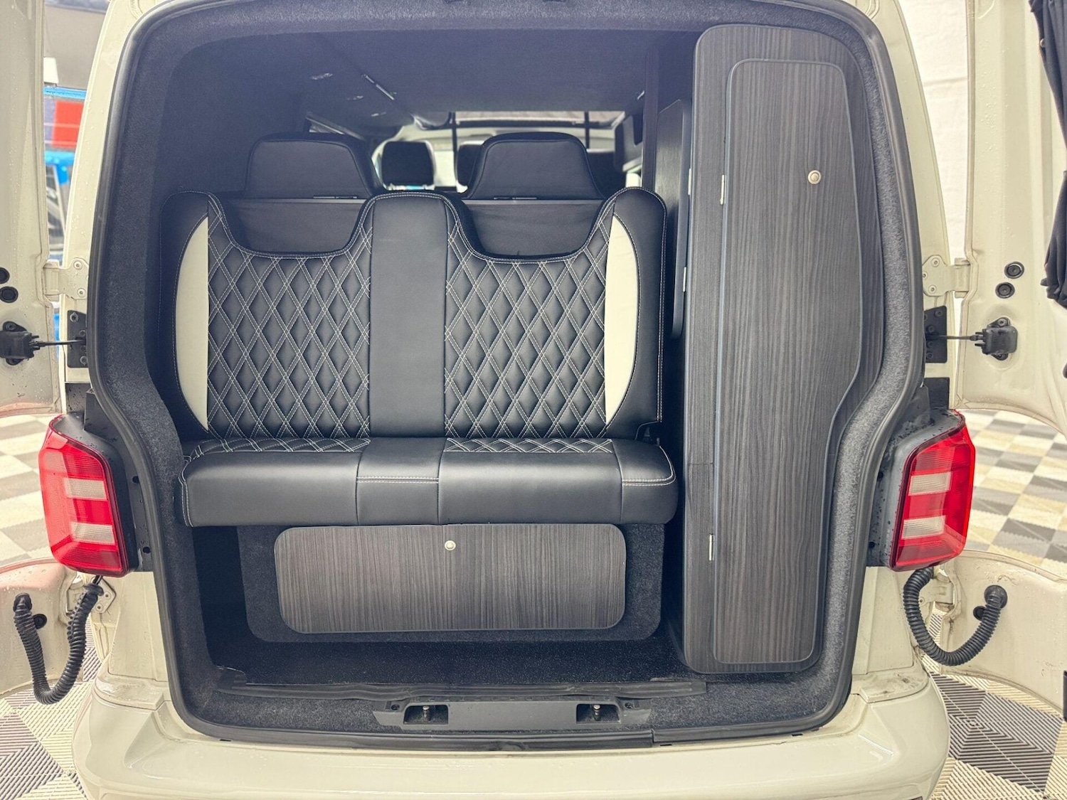 Used Volkswagen Transporter 2017 for sale - 77878044: Photo 29