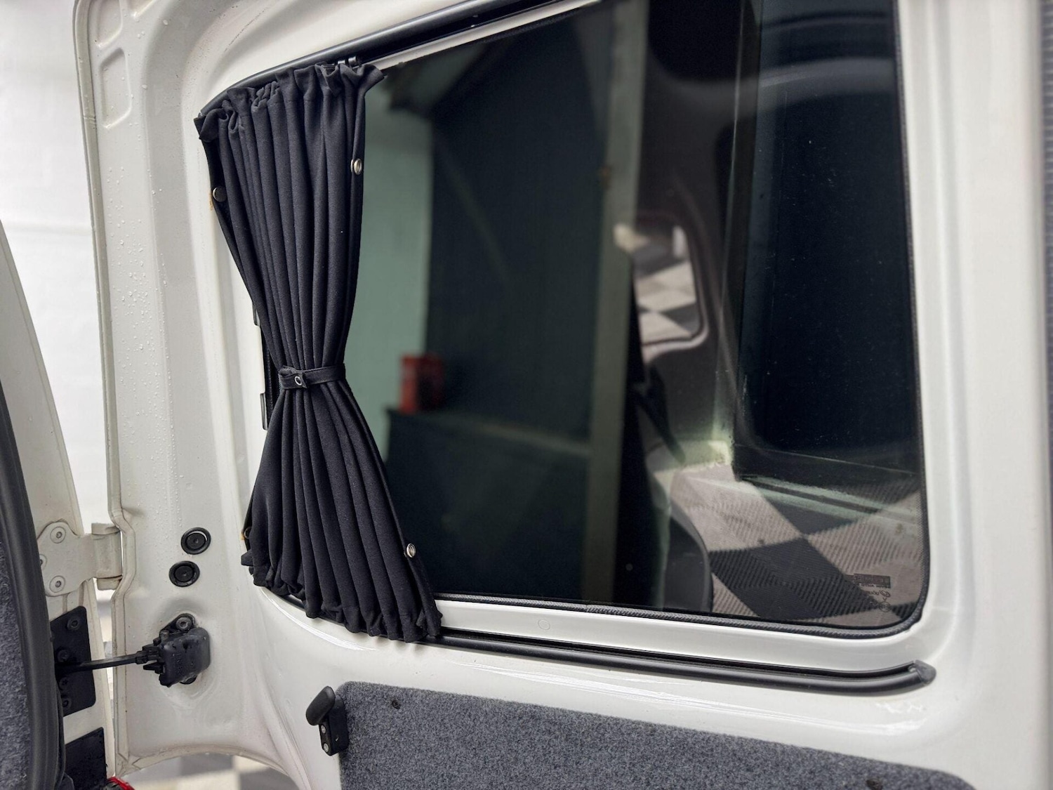 Used Volkswagen Transporter 2017 for sale - 77878044: Photo 31