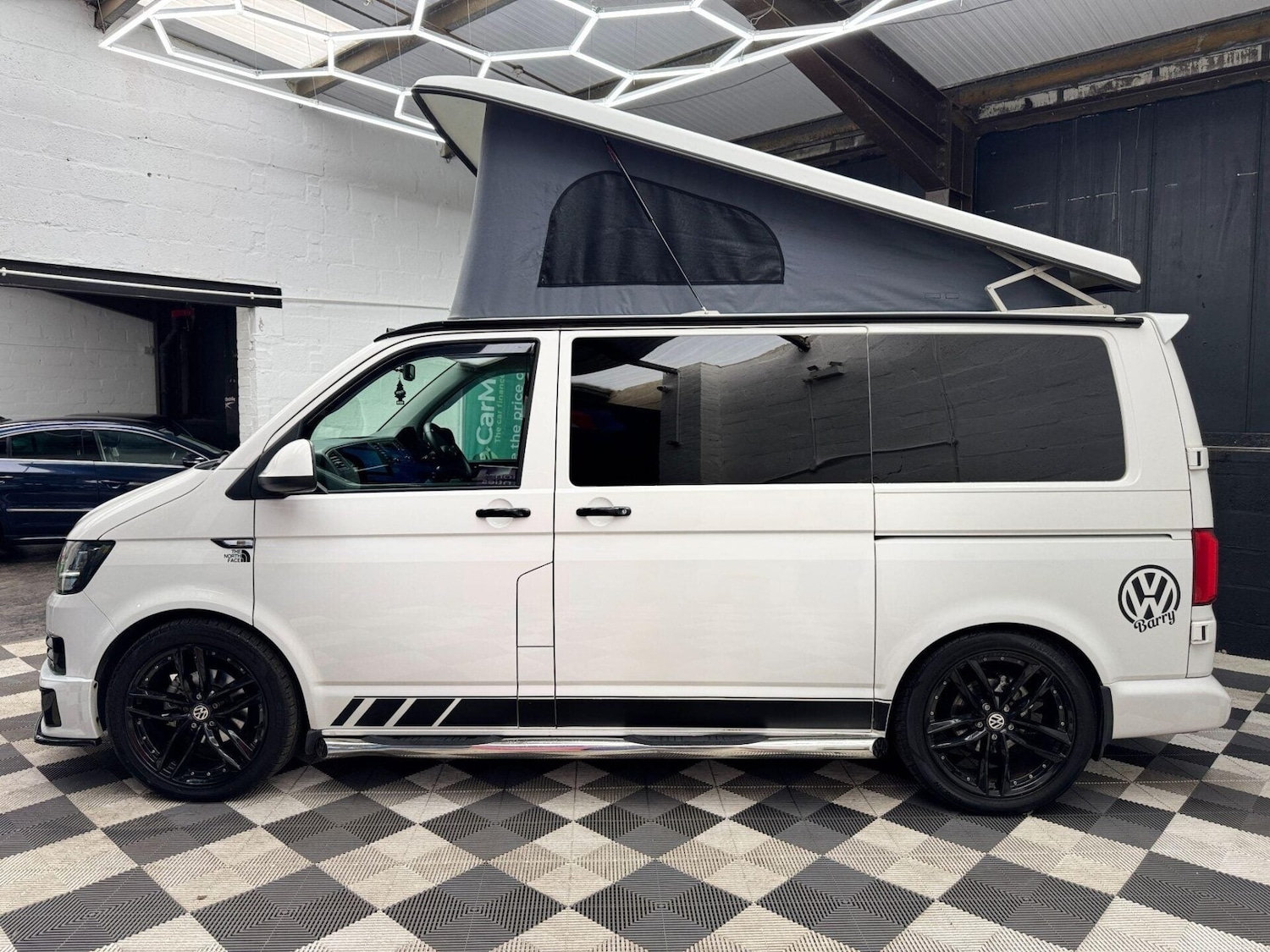 Used Volkswagen Transporter 2017 for sale - 77878044: Photo 6