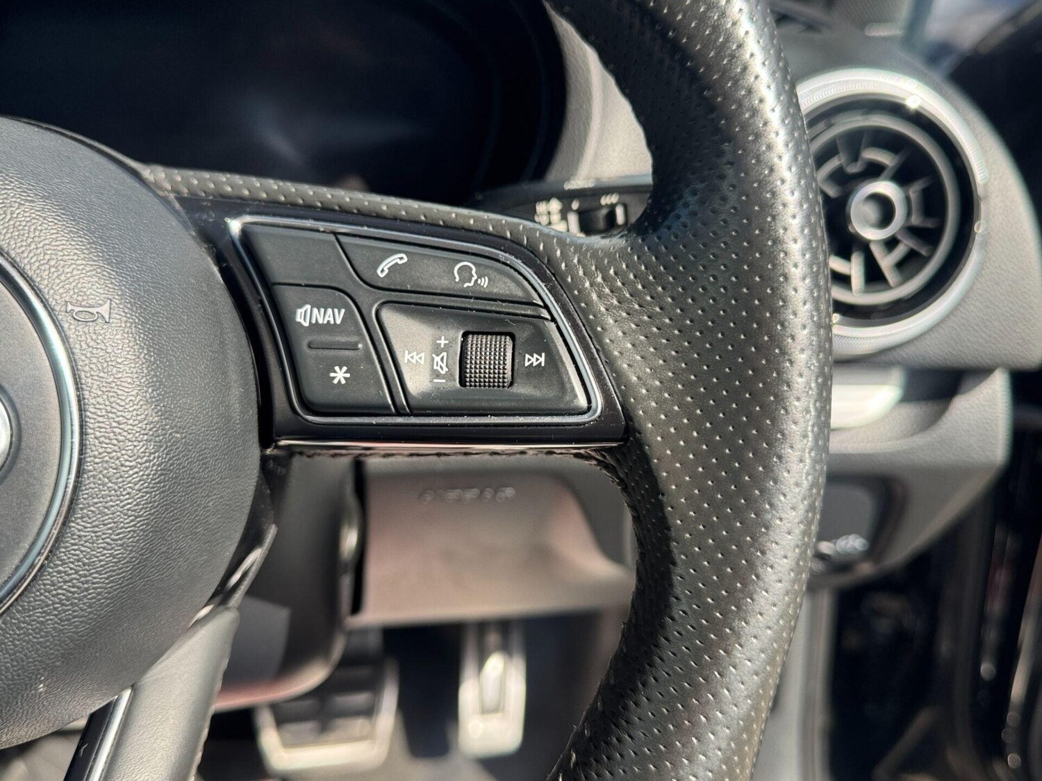 Used Audi S3 2017 for sale - 78095688: Photo 32