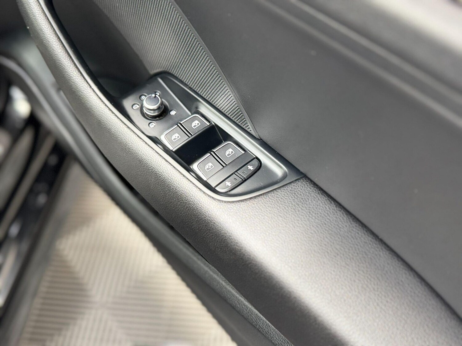 Used Audi S3 2017 for sale - 78095688: Photo 35