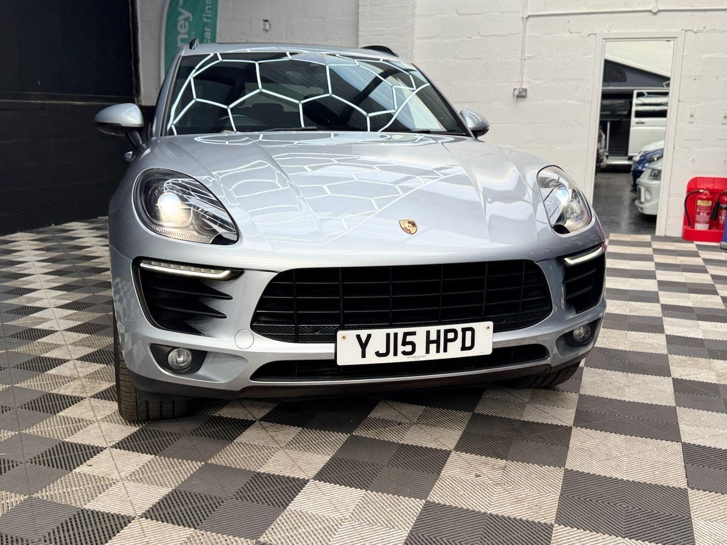 Used Porsche Macan 2015 for sale - 77878019: Photo 6