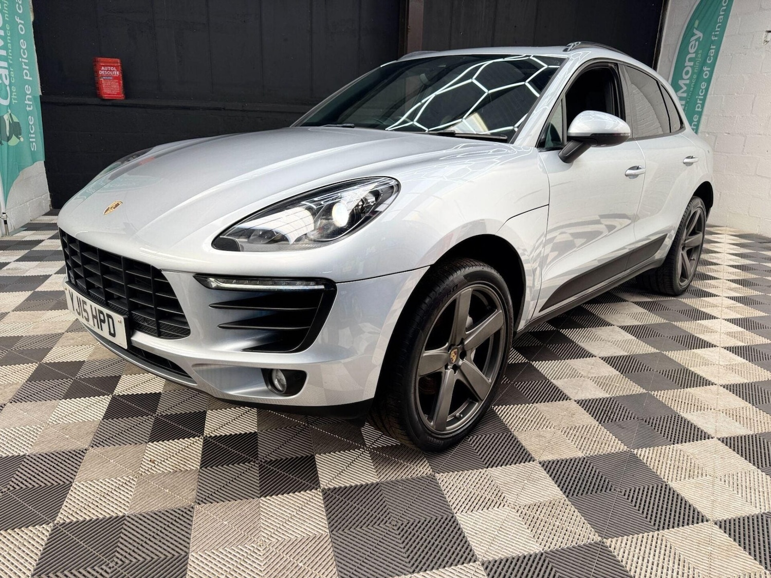 Used Porsche Macan 2015 for sale - 77878019: Photo 8