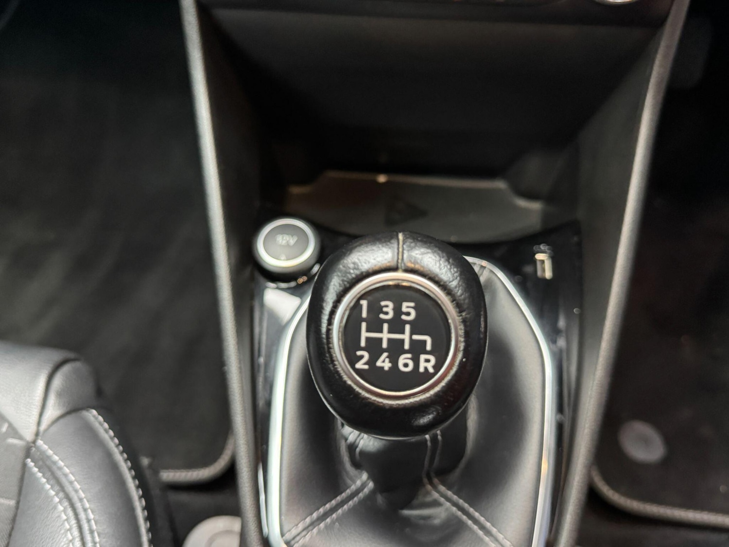 Used Ford Fiesta 2018 for sale - 77613051: Photo 24