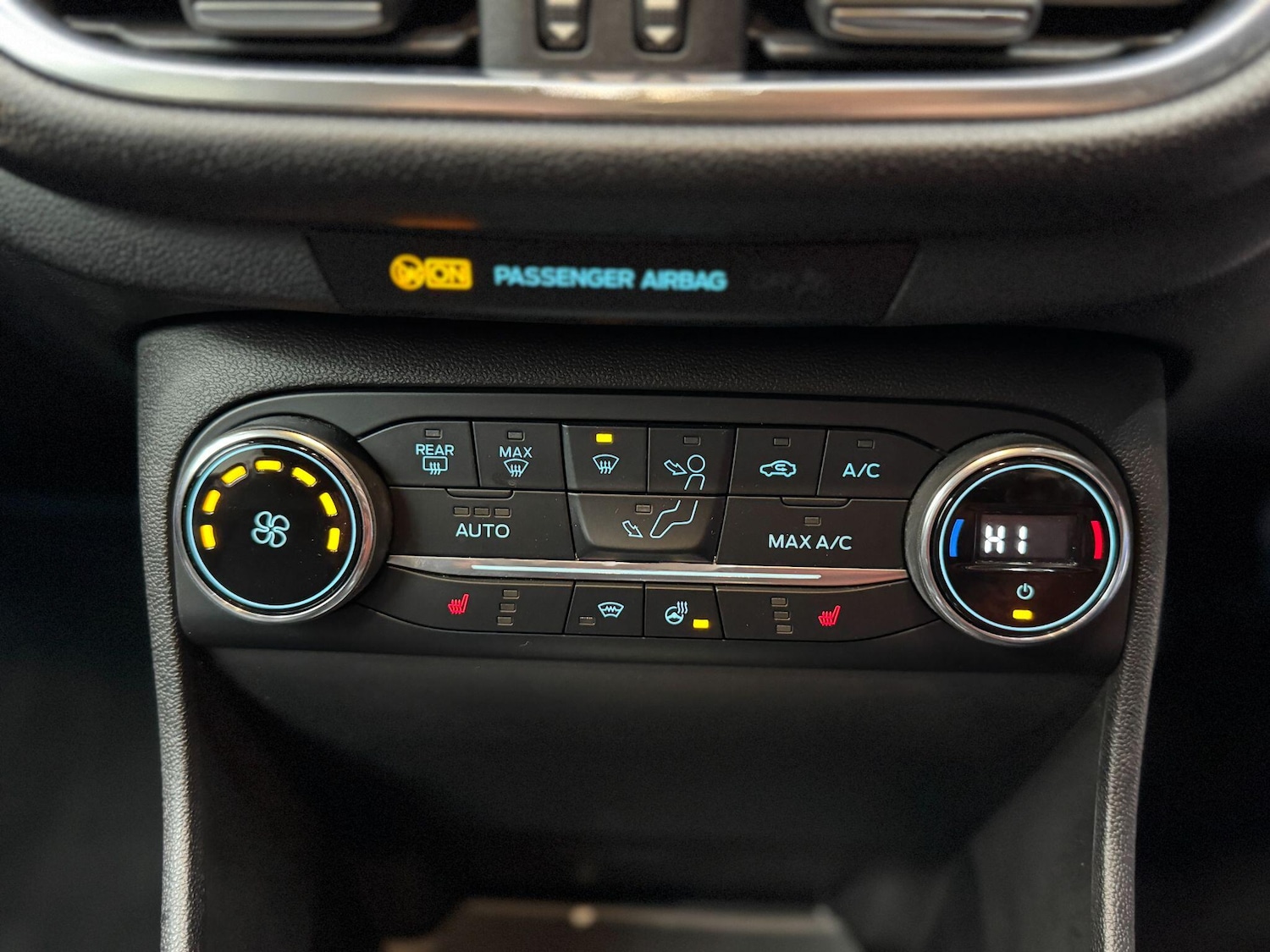 Used Ford Fiesta 2018 for sale - 77613051: Photo 32