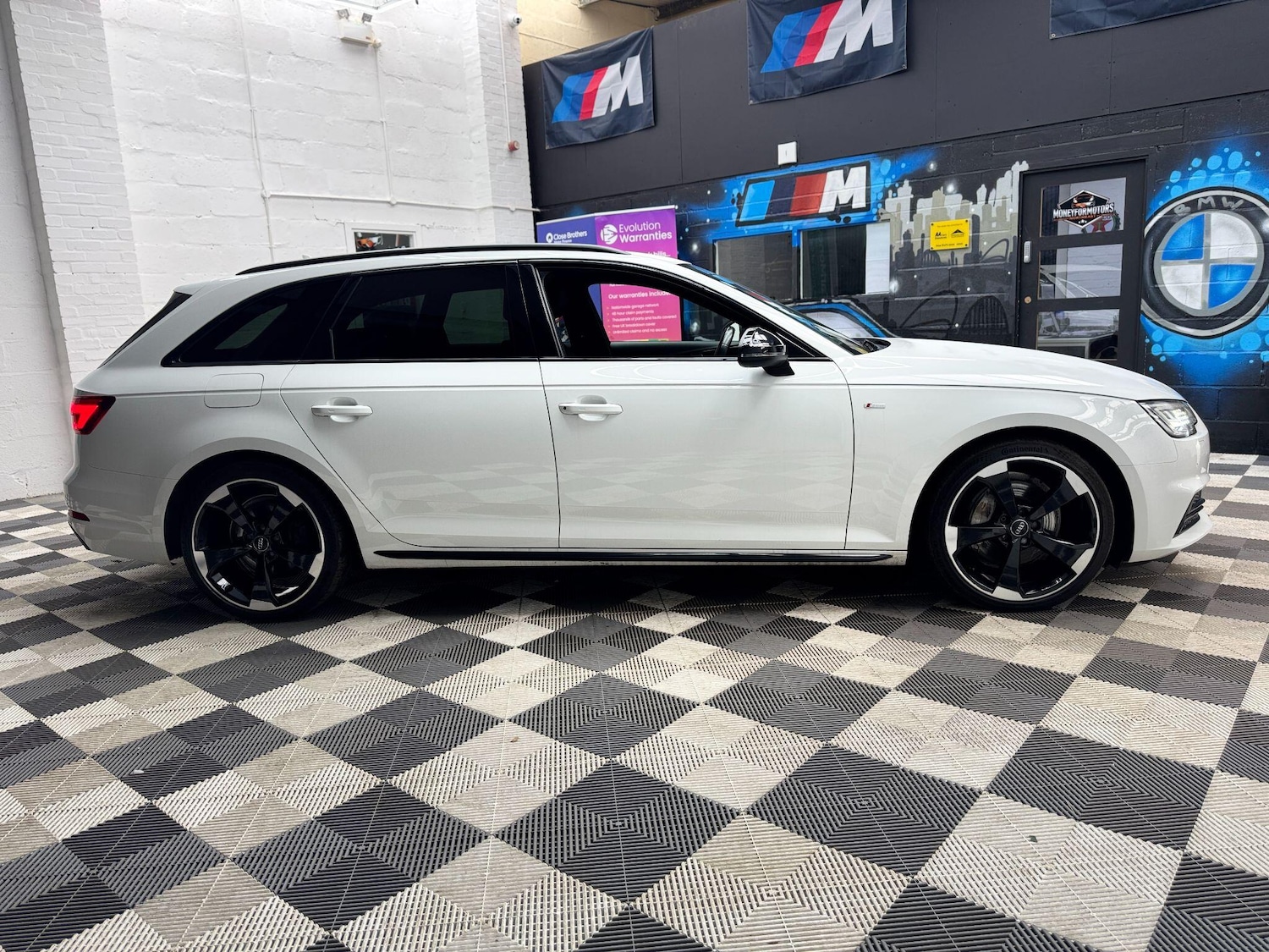 Used Audi A4 Avant for sale - 77611708: Photo 16