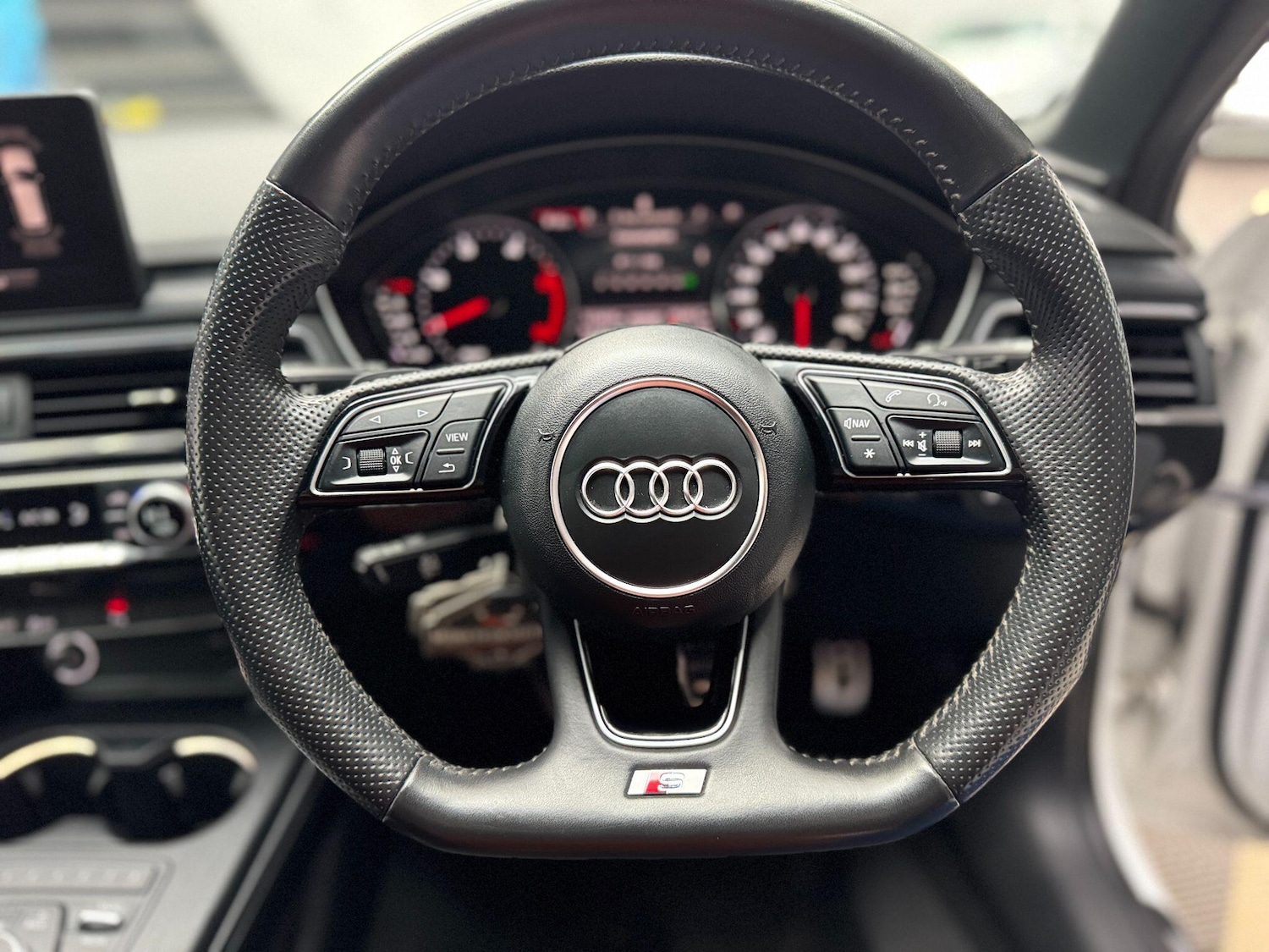 Used Audi A4 Avant for sale - 77611708: Photo 26