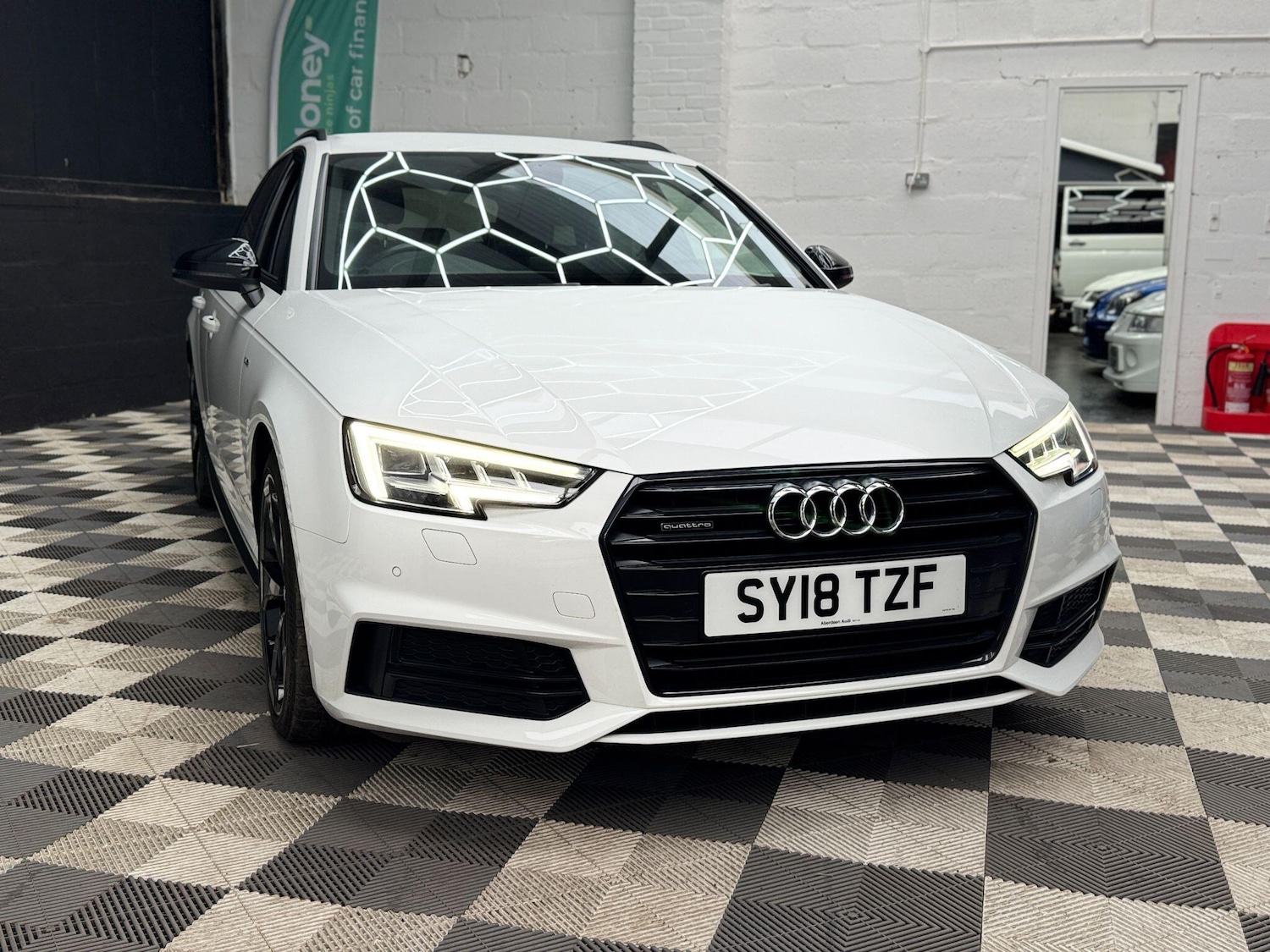 Used Audi A4 Avant for sale - 77611708: Photo 44