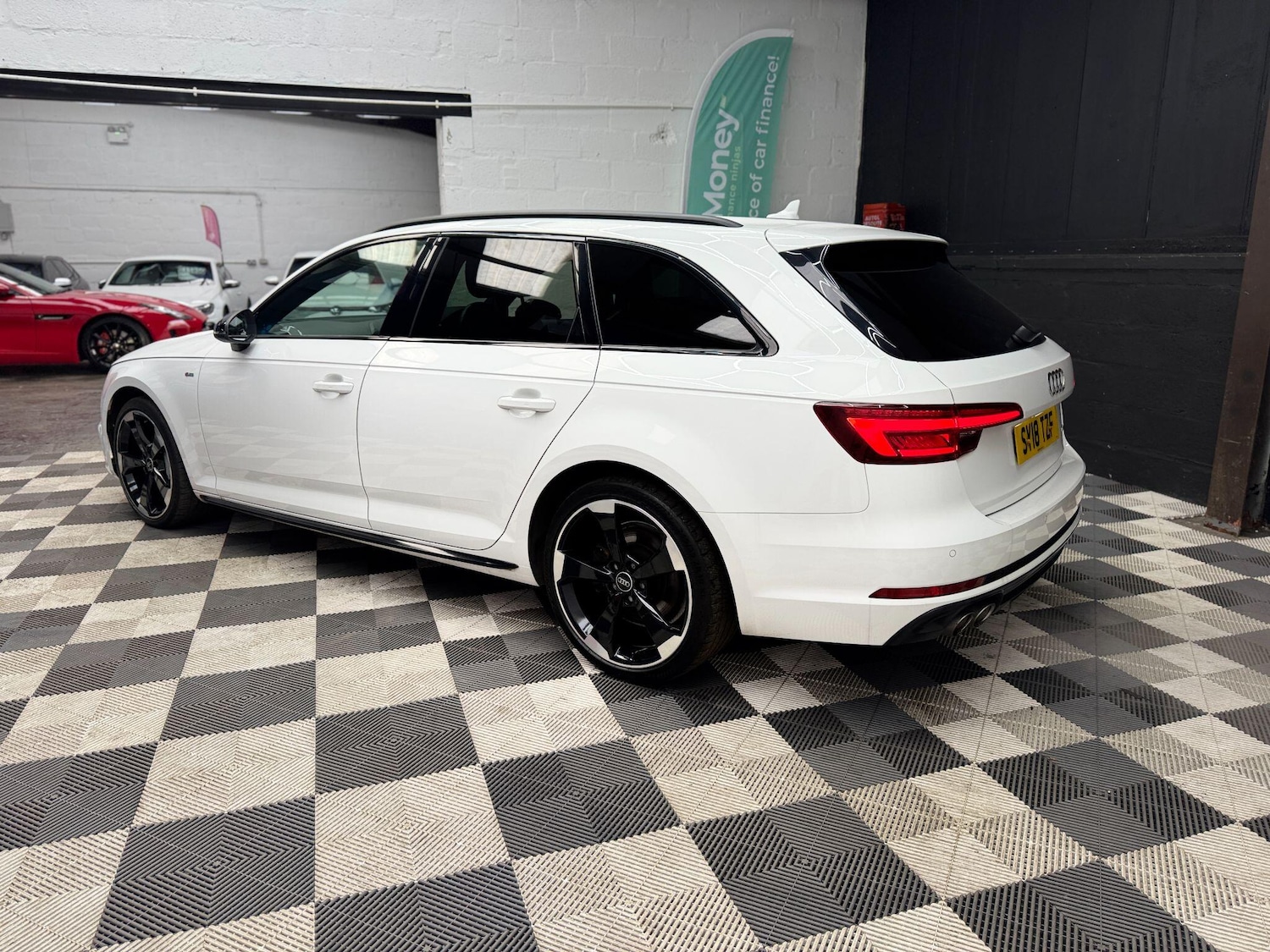 Used Audi A4 Avant for sale - 77611708: Photo 9