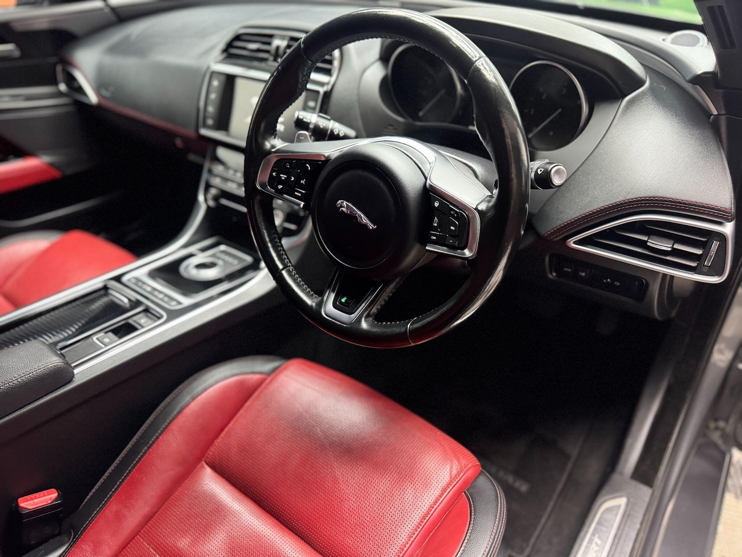 Used Jaguar XE 2018 for sale - 77658073: Photo 18