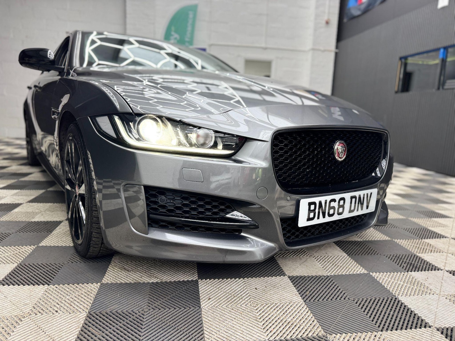 Used Jaguar XE 2018 for sale - 77658073: Photo 20