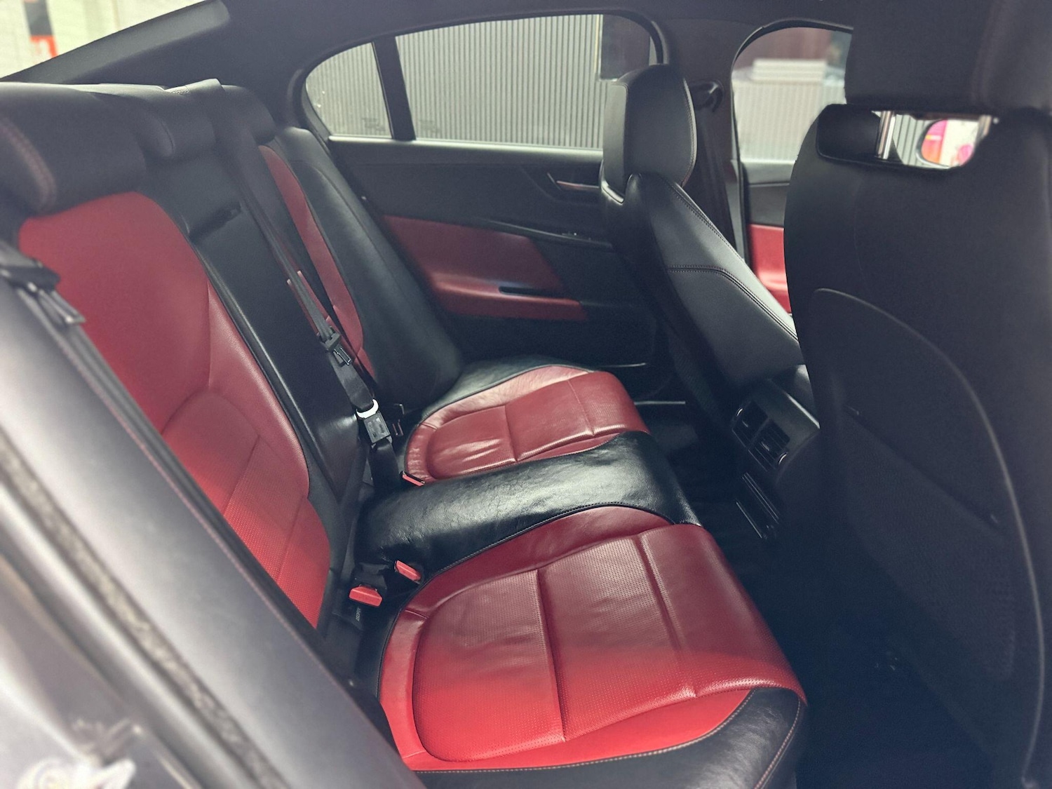 Used Jaguar XE 2018 for sale - 77658073: Photo 30