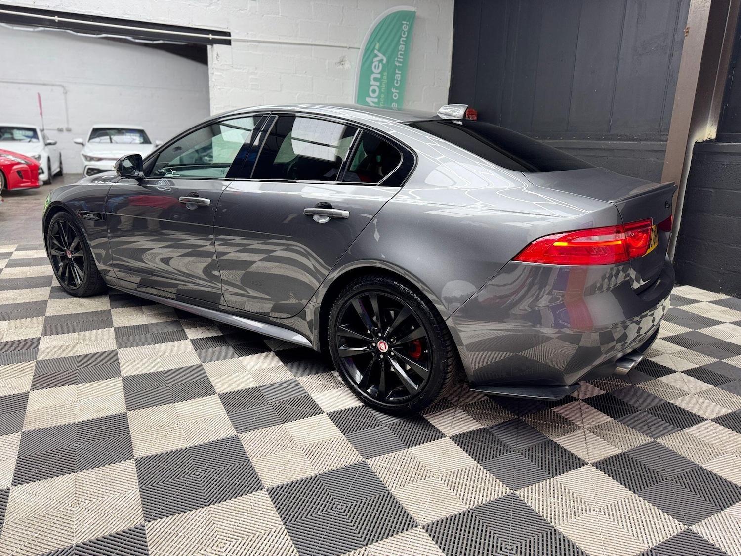Used Jaguar XE 2018 for sale - 77658073: Photo 33