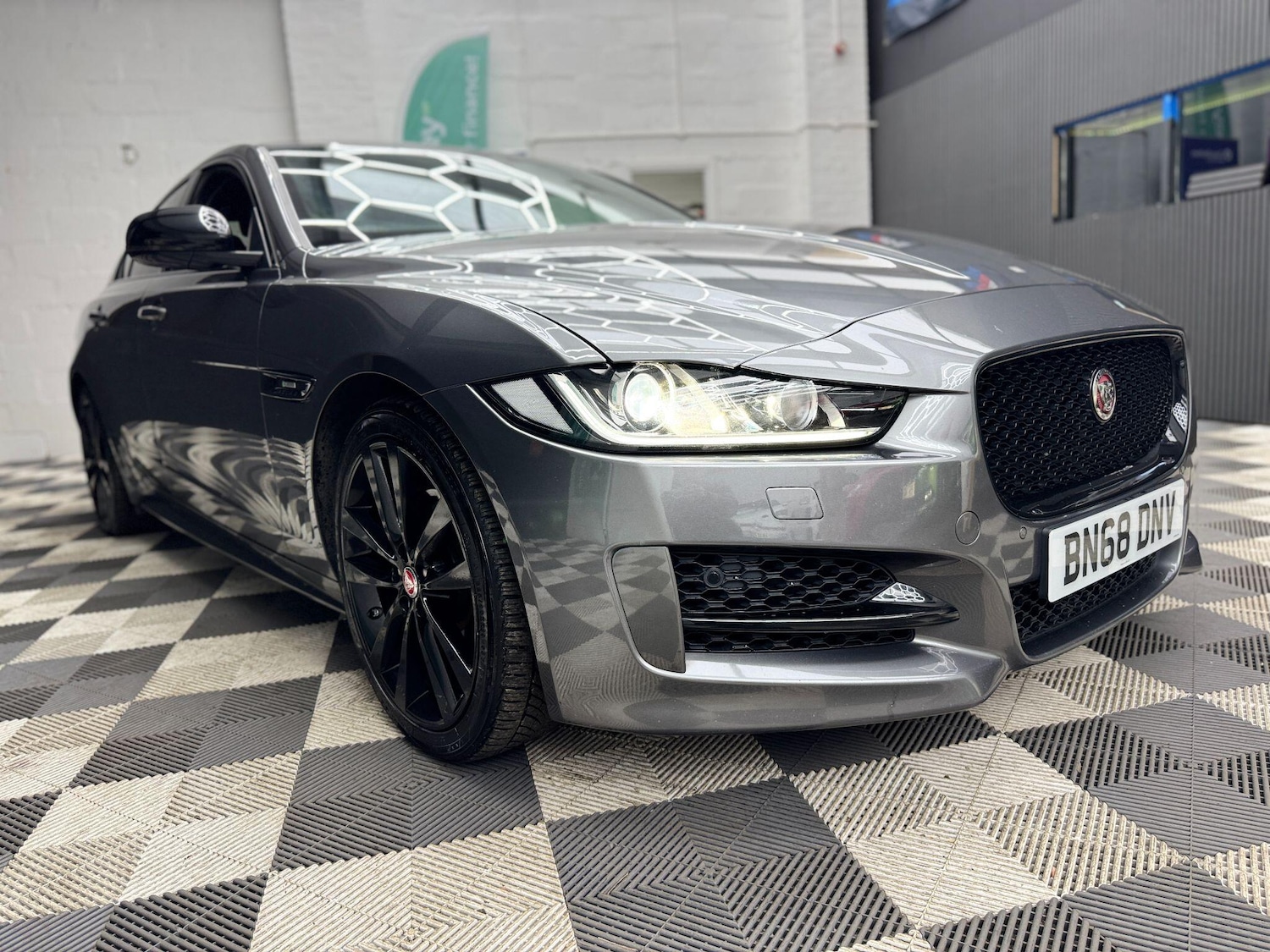 Used Jaguar XE 2018 for sale - 77658073: Photo 37