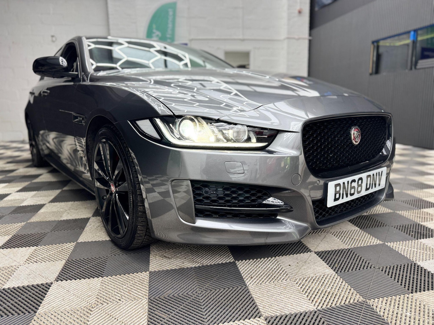 Used Jaguar XE 2018 for sale - 77658073: Photo 38