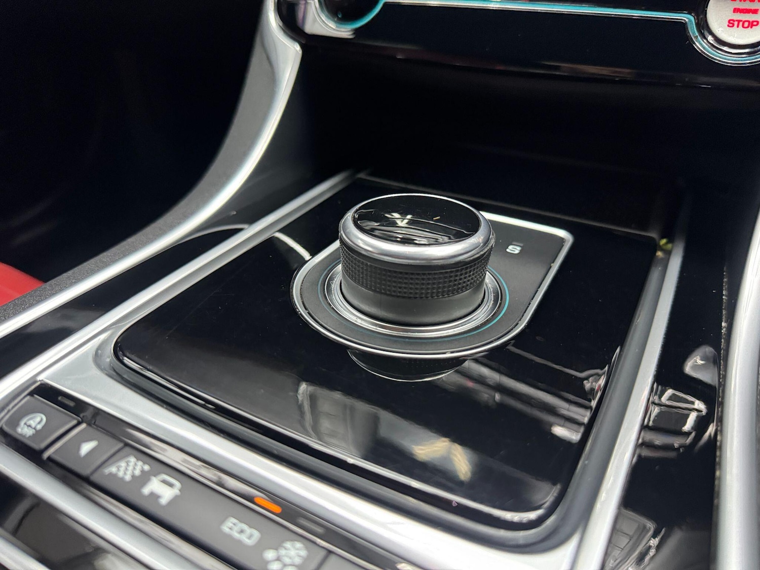 Used Jaguar XE 2018 for sale - 77658073: Photo 8