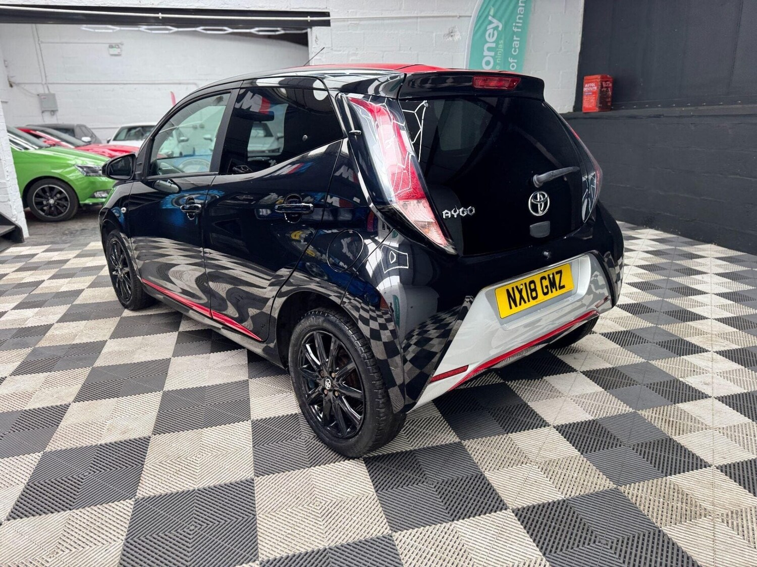 Used Toyota AYGO 2018 for sale - 77878026: Photo 21